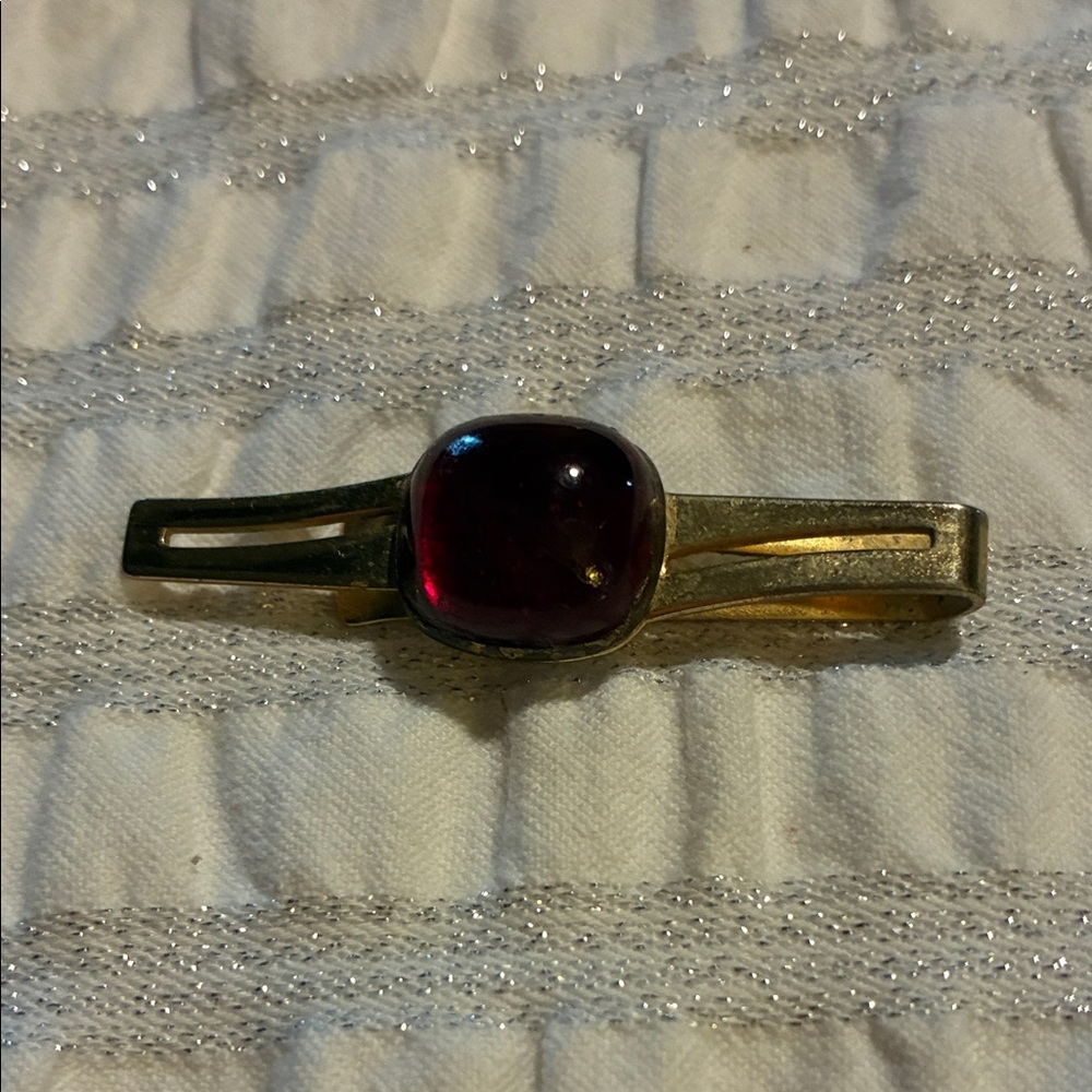 Vintage Gold colored Tie Clip with Red Stone